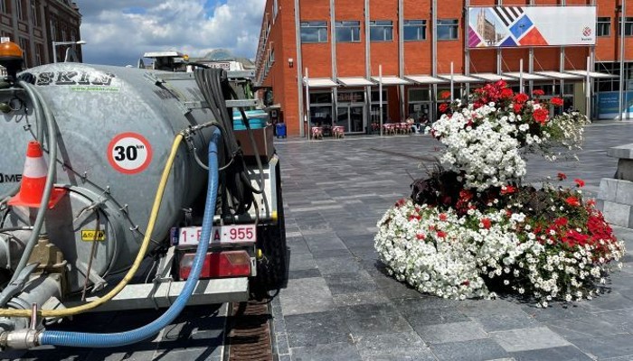 Stad Leuven haalt extra veel recuperatiewater op voor begieting groen tijdens hittedagen